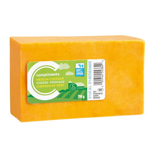 Medium Cheddar Cheese 700 g Compliments.ca